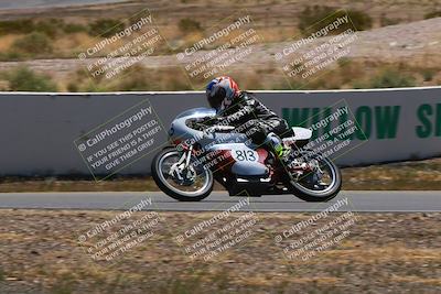 media/Apr-19-2025-AHRMA (Sat) [[3d98ca3309]]/Race/Group 1/Turn 4/